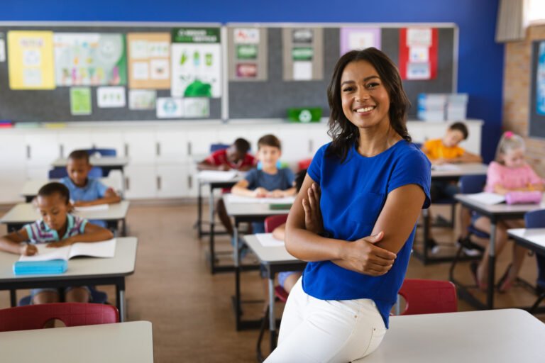 Building Classroom Community at the Start of the School Year: Why Connection, SEL, and Emotional Safety Matter